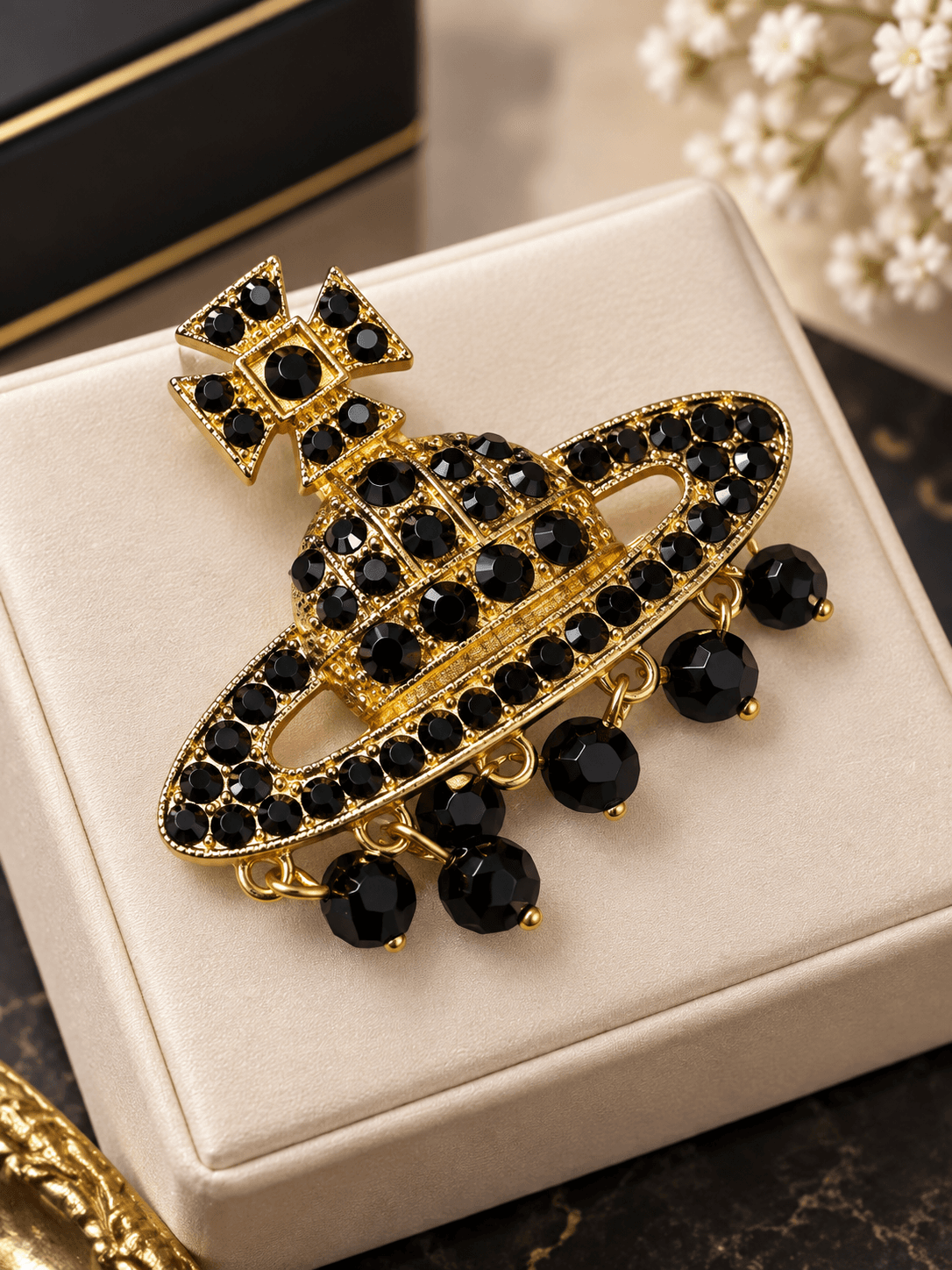 VIVIENNE WESTWOOD BROOCH