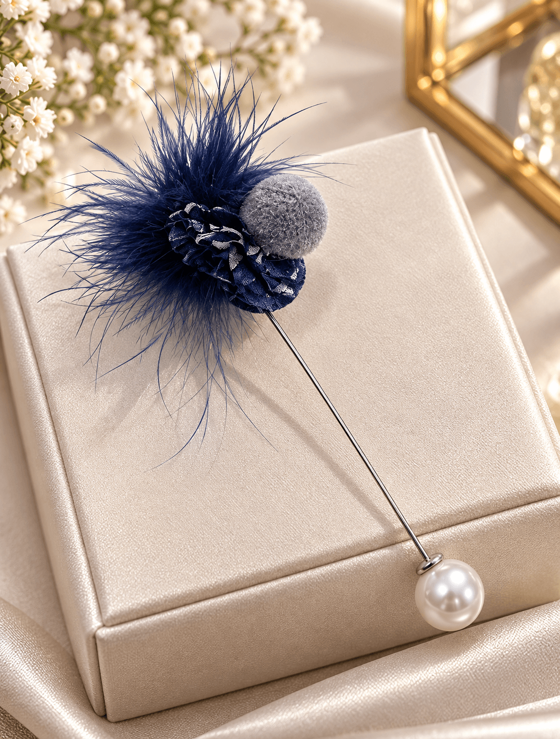 FASHION BROOCH