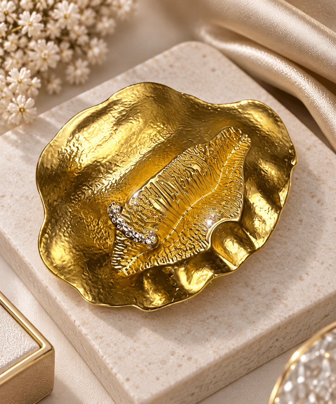 ZN BROOCH